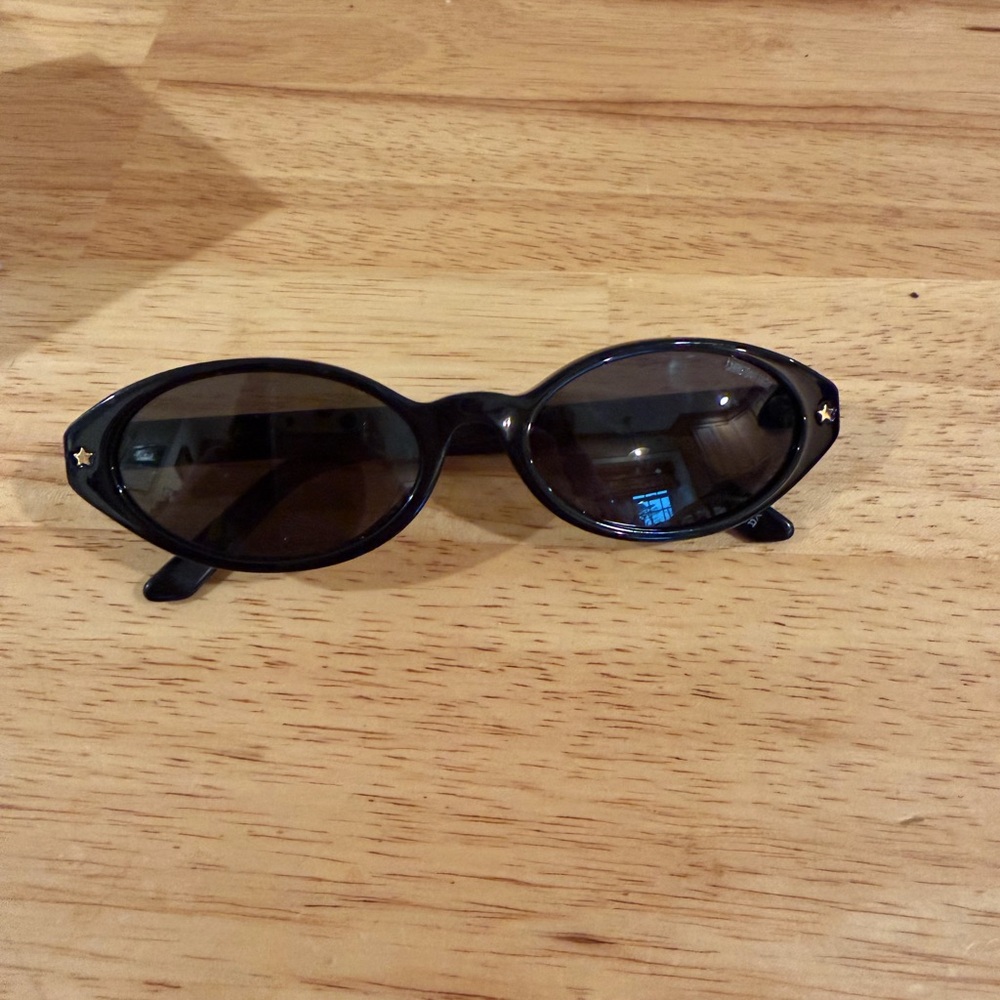 VGUC Dior Oval Sungalsses